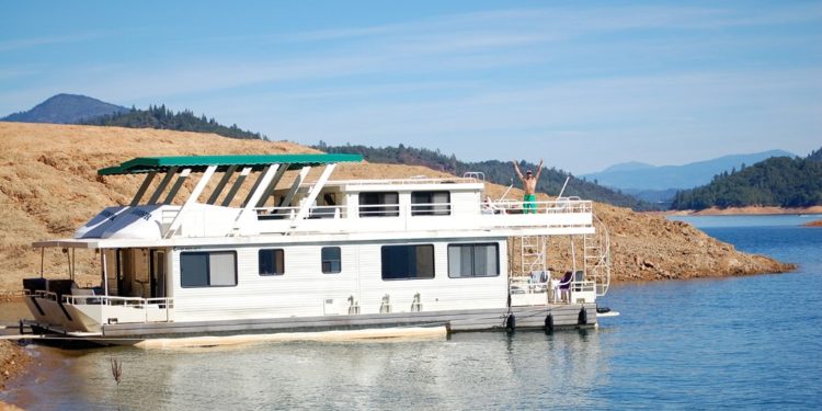 houseboat rentals shasta lake