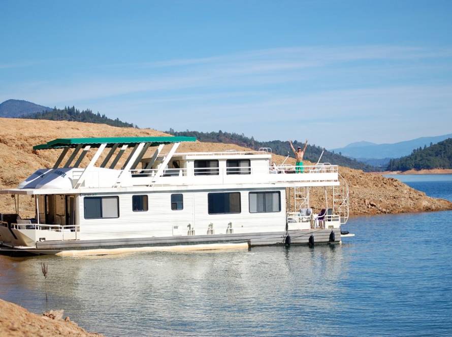 houseboat rentals shasta lake