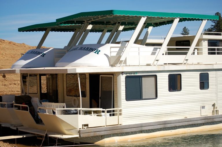 Best Marinas To Rent A Houseboat Shasta Lake Holiday Harbor