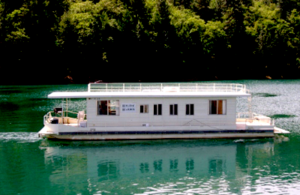 Shasta Lake Houseboat