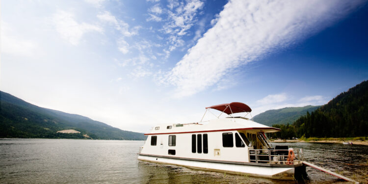 Houseboat Rentals Shasta Lake